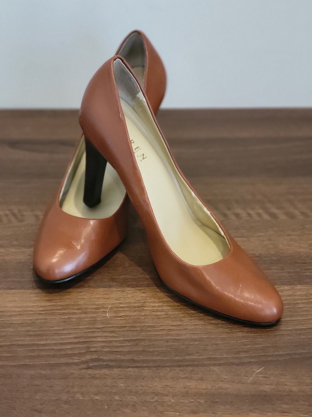 Lauren Ralph Lauren Brown Leather Classic Rounded Toe Mid-Heels – Size 8/8.5